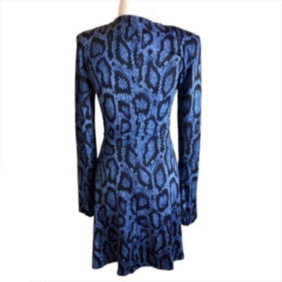 NWT Danielle Bernstein Blue Snakeskin Print Mini Party Dress M - Picture 8 of 10